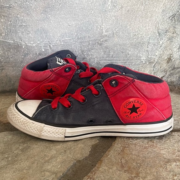 Youth converse all star shoes Sz 3 - Picture 1 of 5
